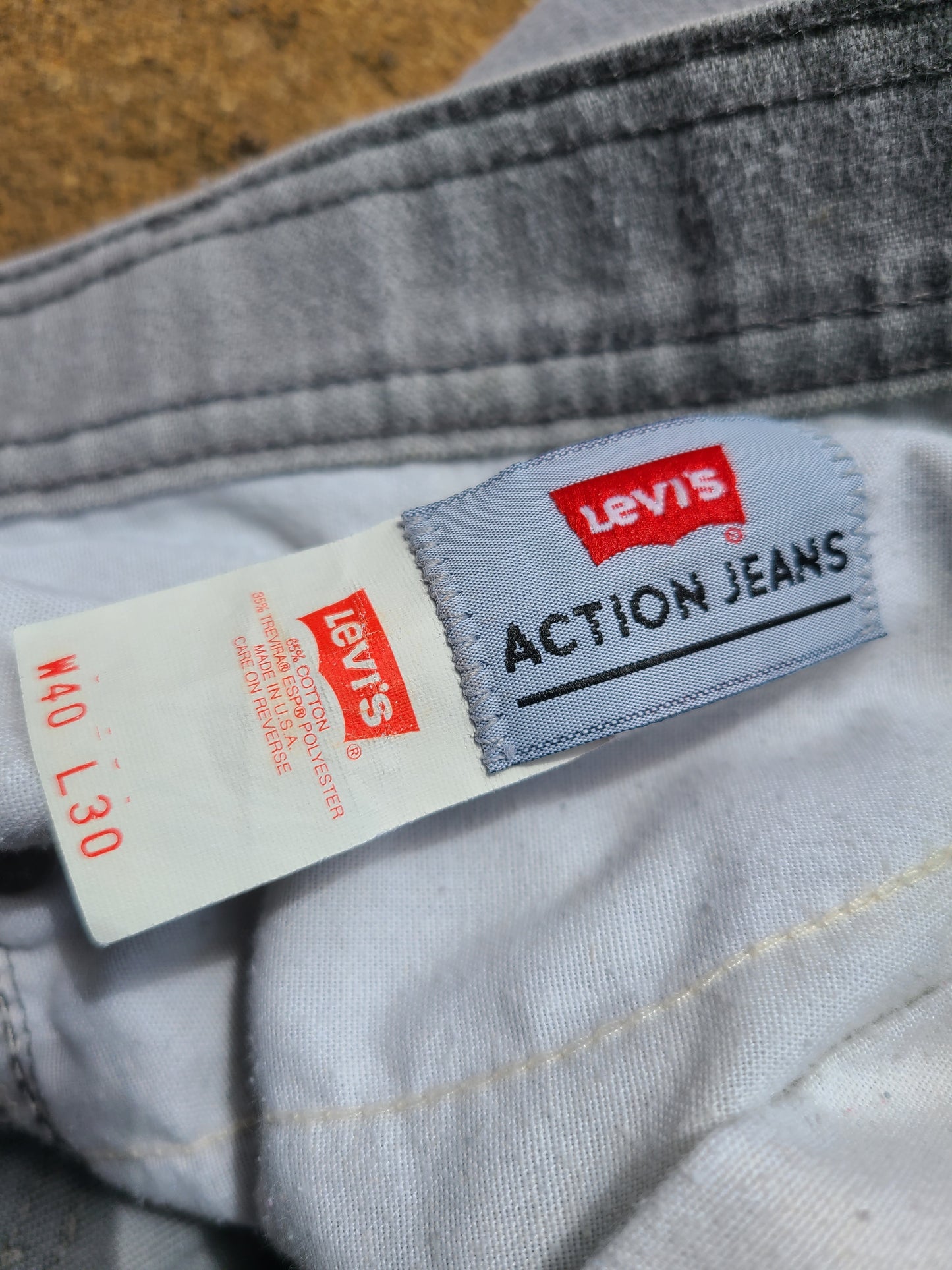 Late 90s Bronze Tab Levi's action jeans Size 40×30