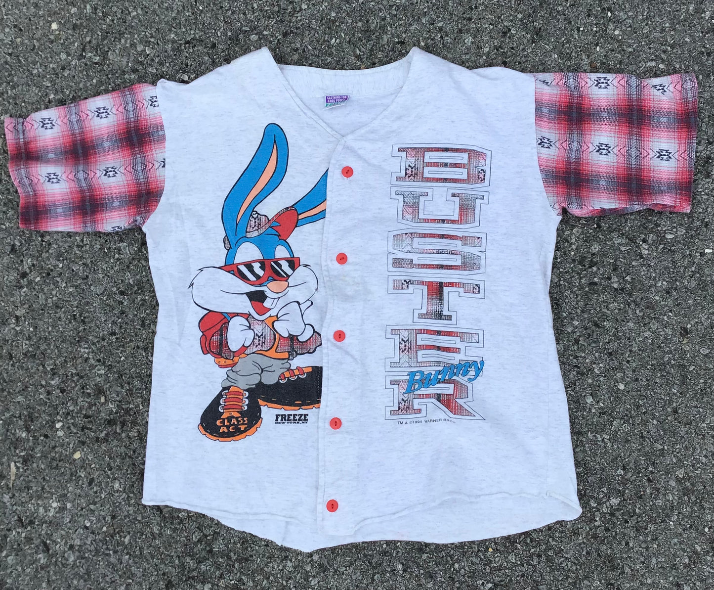 1994 Buster Bunny Cropped Baseball Jersey Size Large