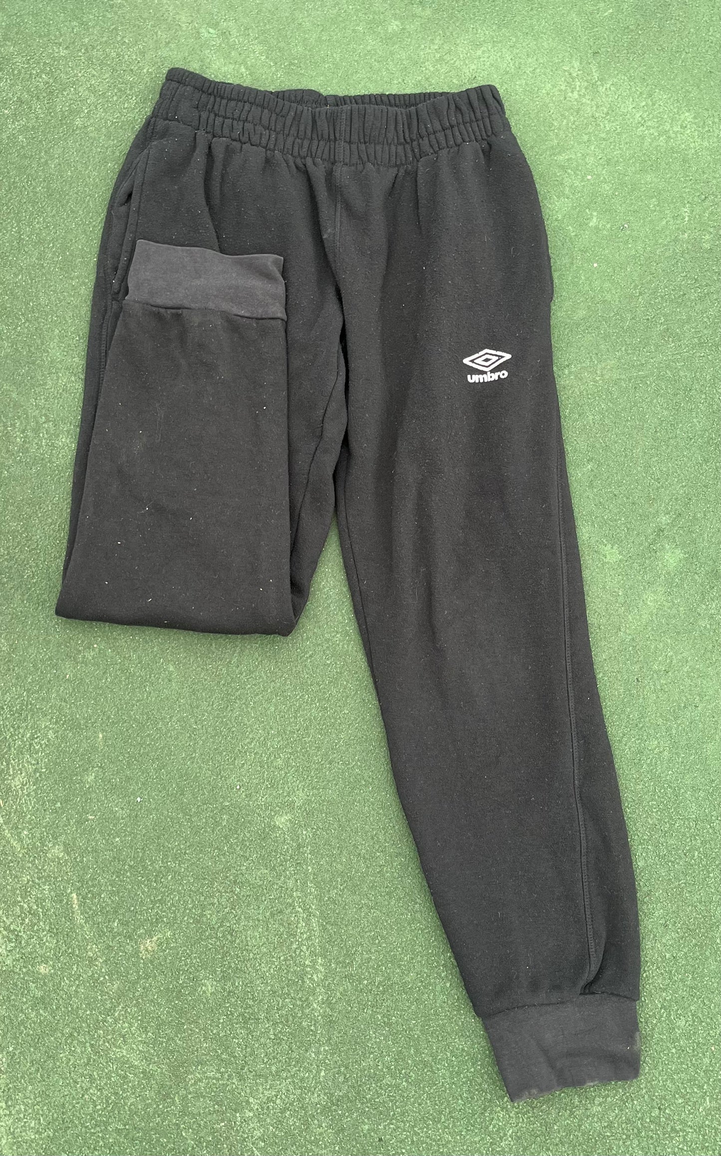 Umbro Cuffed Sweatpants Size M