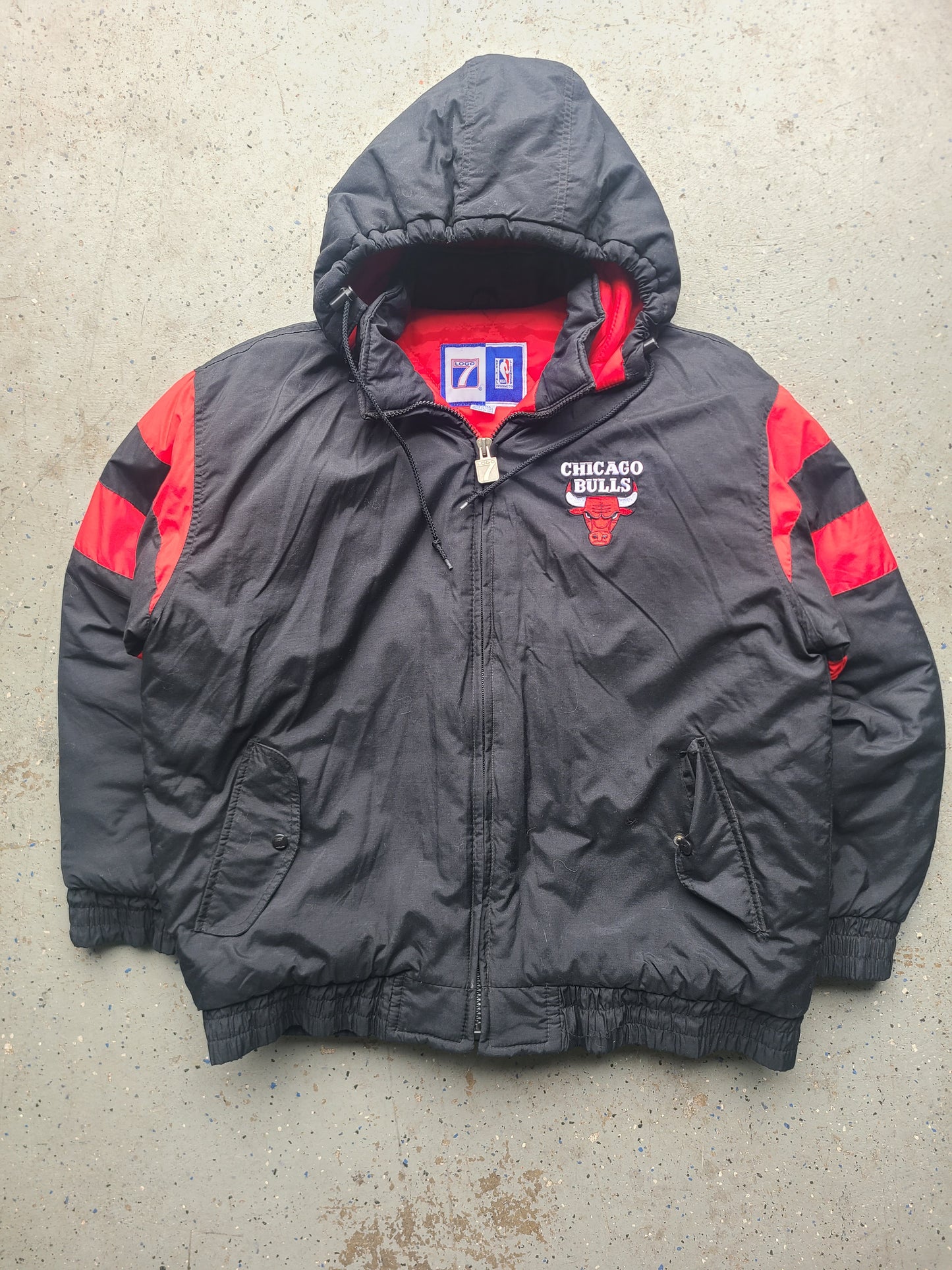 90s NBA LOGO 7 Chicago Bulls  puffer coat Size XL