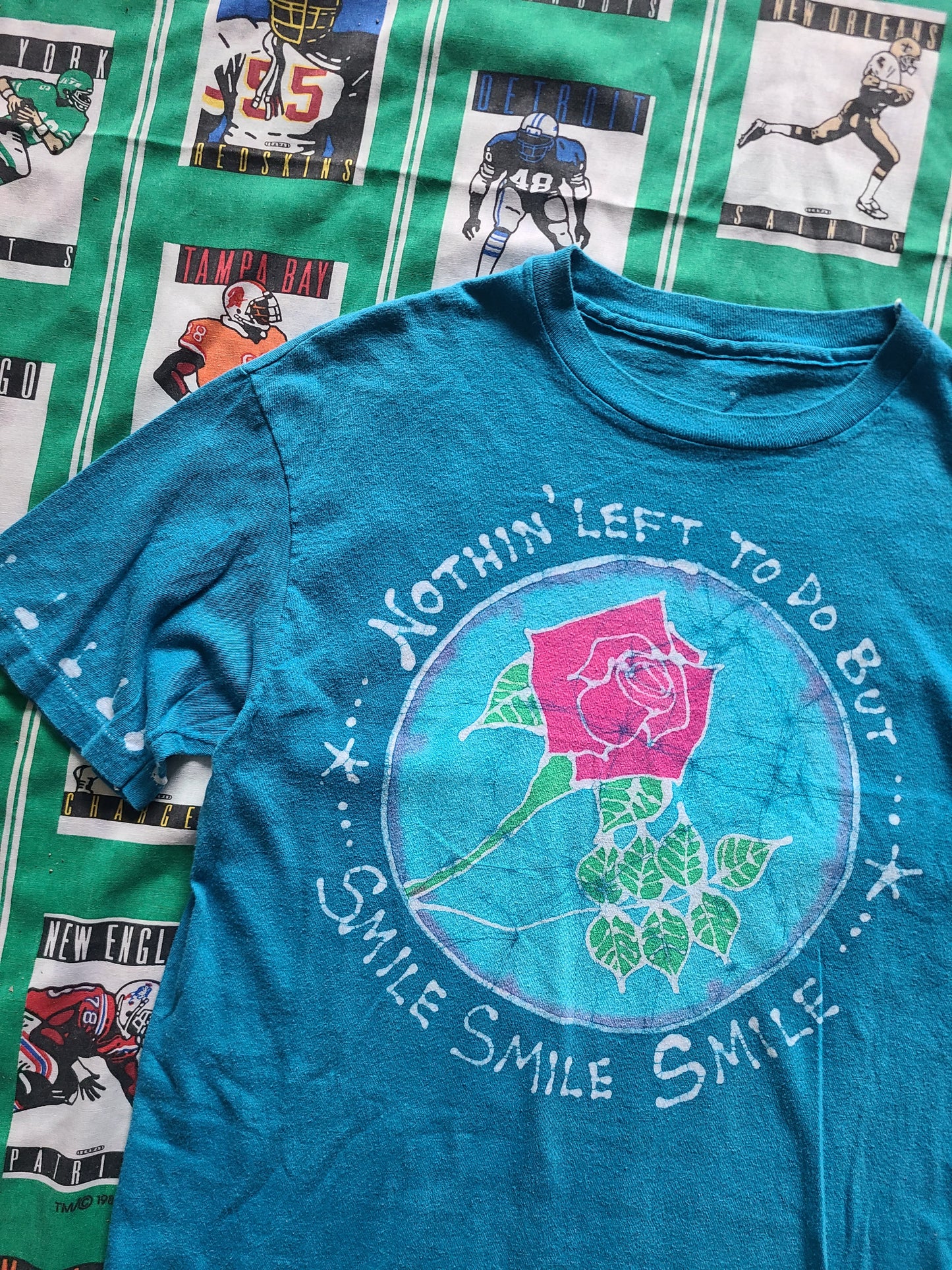 RARE Grateful Dead "Nothing Left To Do But Smile" Batik T-shirt Size small/medium