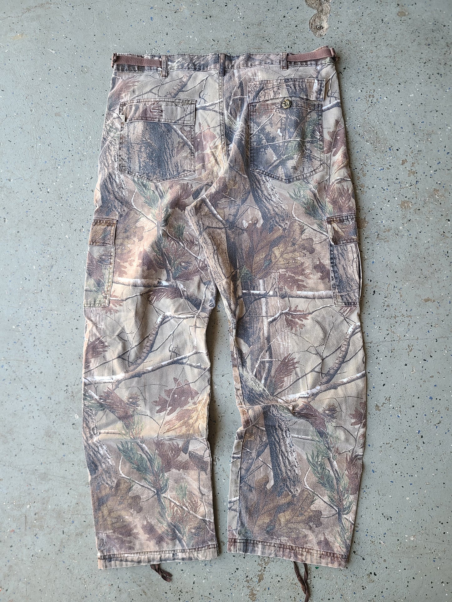 Russel Outdoors Adjustable Camo Pants Size Large