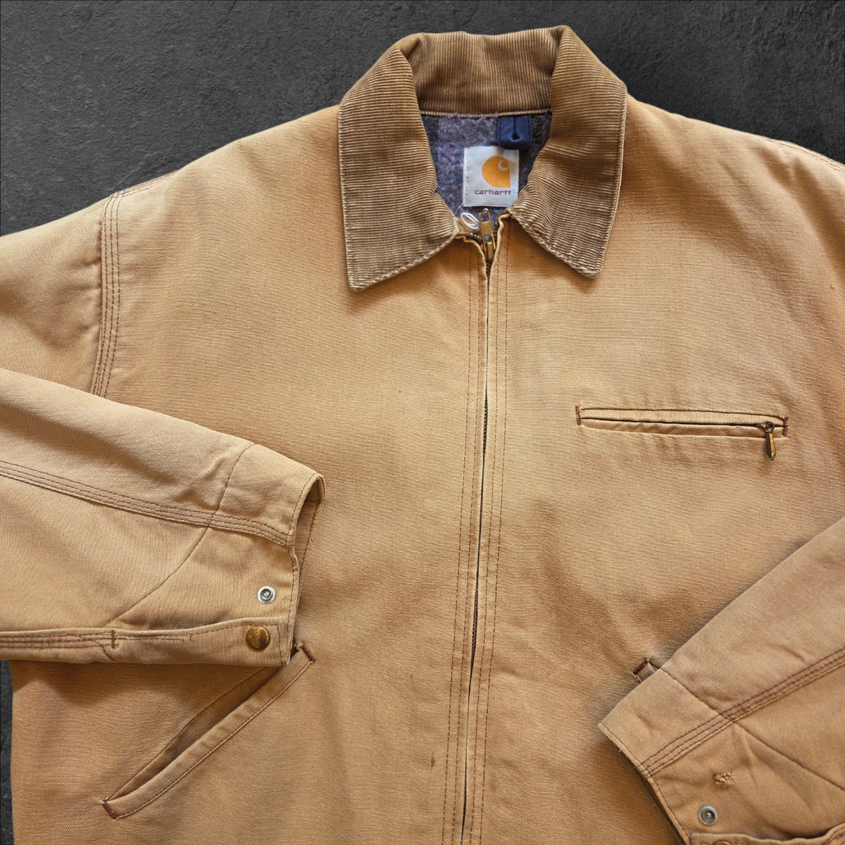 Tan Carhartt Detroit jacket No logo size XL *rare