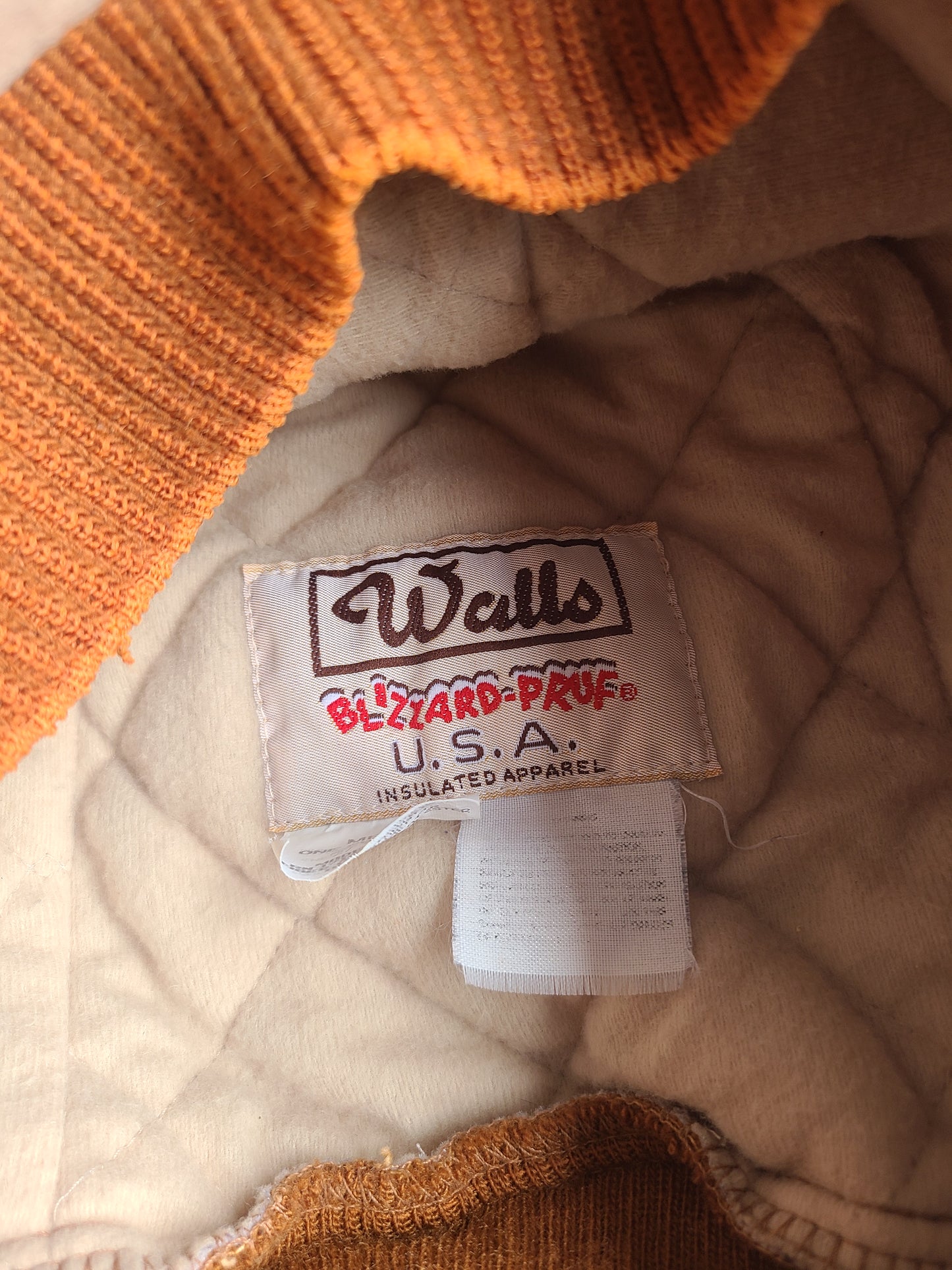 Vintage Walls Hood Pullover