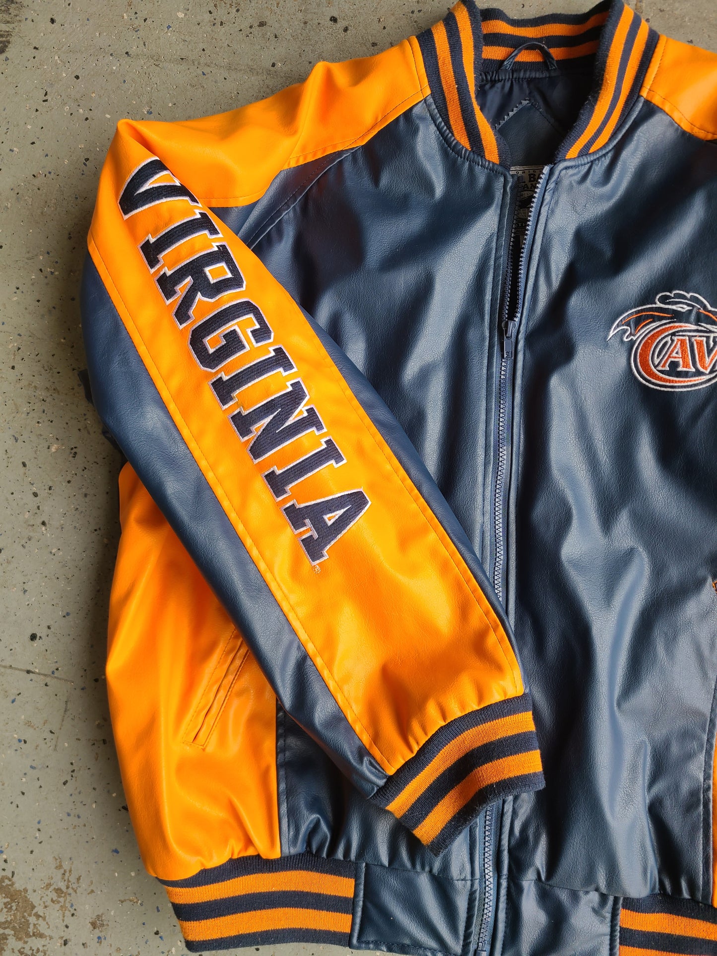 Y2k Virginia Cavaliers embroidered jacket Size Large