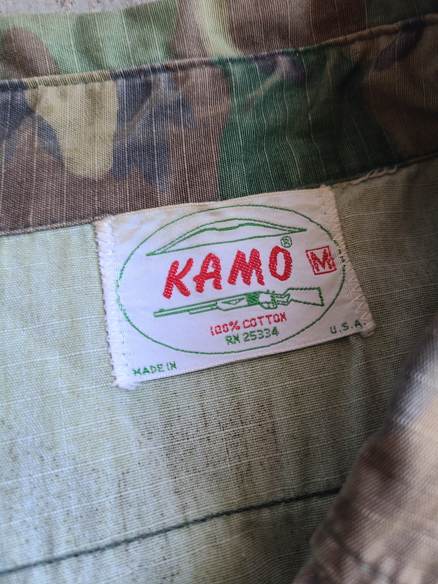 80s Kamo Camo Button-up Shirt Size Medium