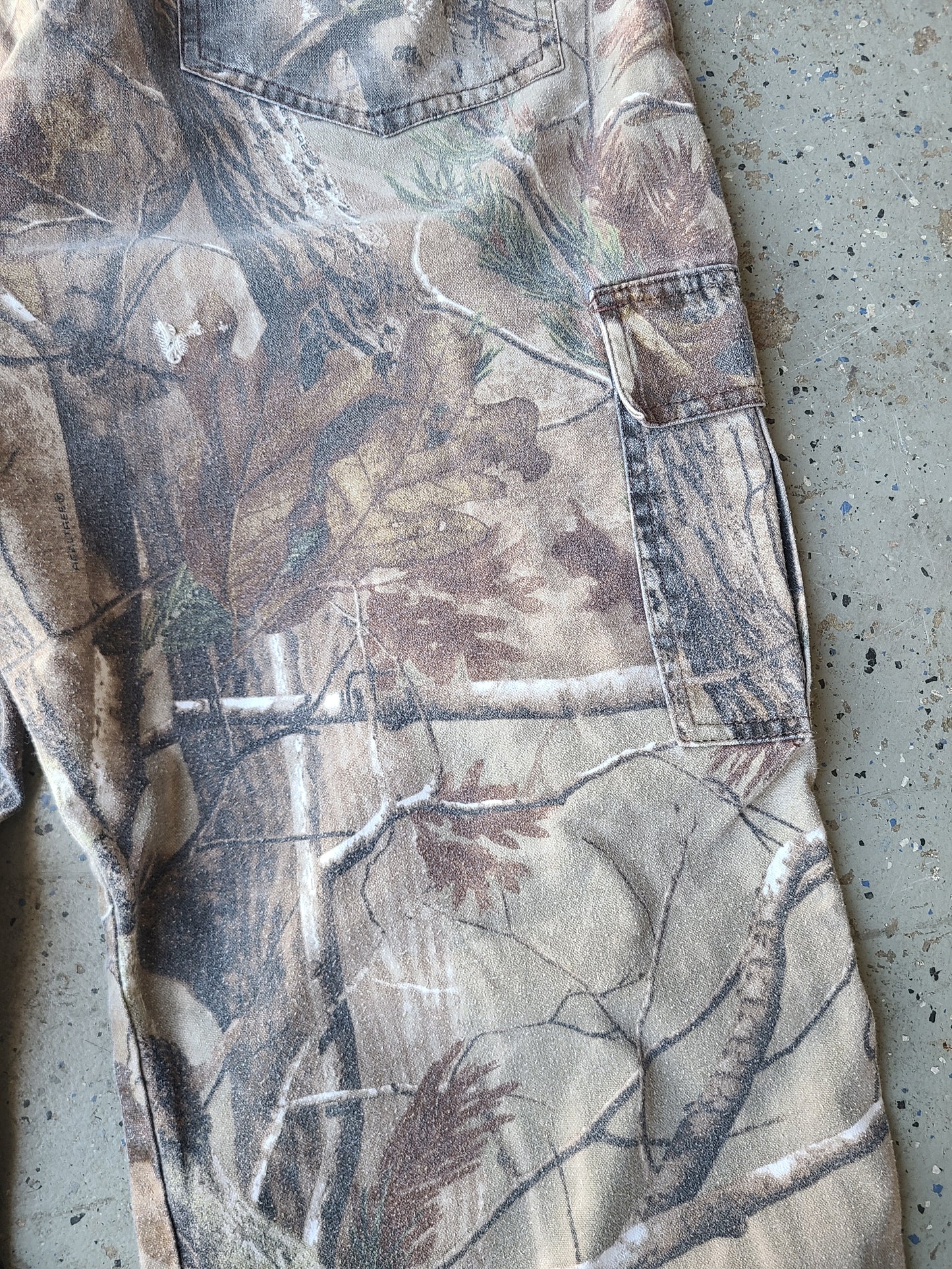 Russel Outdoors Adjustable Camo Pants Size Large